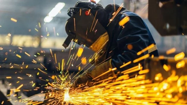 La industria metalúrgica volvió a caer en 2025