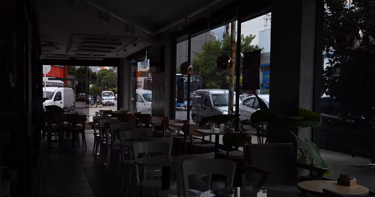 Gobierno tomó USD 400M de CAF para reforzar red eléctrica; suma al crédito USD 300M del Banco Mundial aprobado en dic.