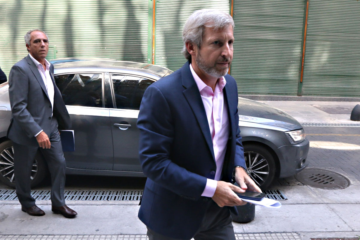 ¿Fuego amigo? Rogelio Frigerio denunció que encontró dispositivos de espionaje ilegal en su oficina de la gobernación