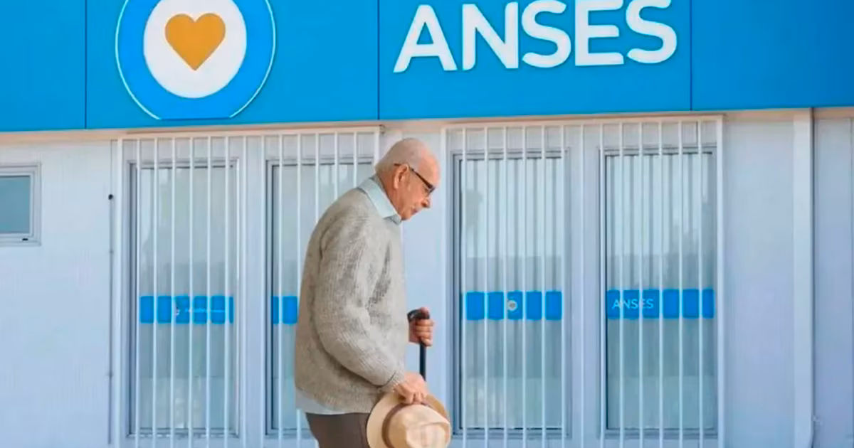 Cuánto subirán jubilaciones y pensiones en marzo tras el IPC de enero (2,9%): cómo queda la mínima