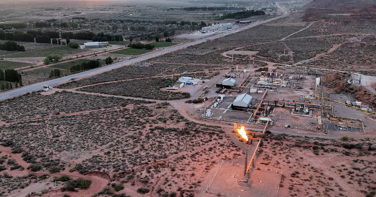 Shell evalúa vender activos en Vaca Muerta y ya contactó a posibles compradores