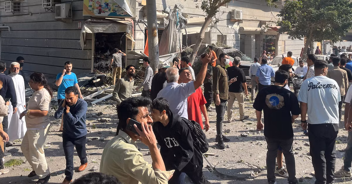 Al menos siete explosiones sacuden varias ciudades de Irán y elevan la tensión política