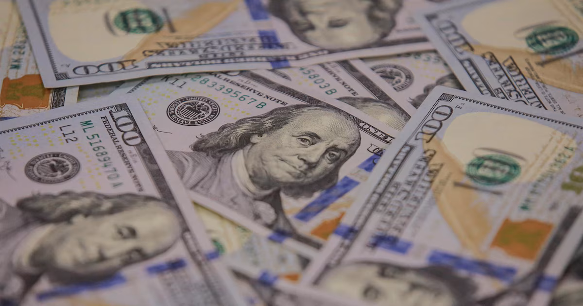 el dólar sube por cuarto día y recorta la caída acumulada en enero: mayorista $1.444,50, banco nación $1.465