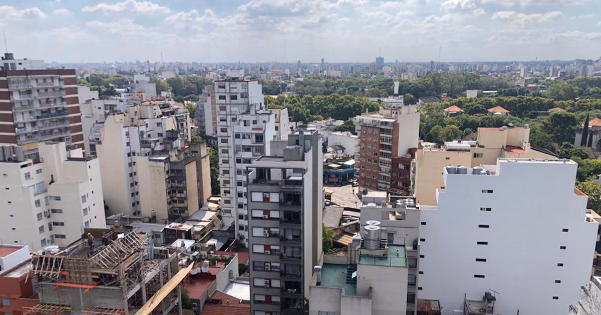 Expensas superan $254.000, suben más que la inflación por salarios y servicios y golpean a inquilinos y propietarios