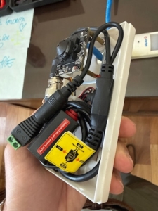 Rogelio Frigerio denunció que hallaron micrófonos y cámaras ocultas en su despacho