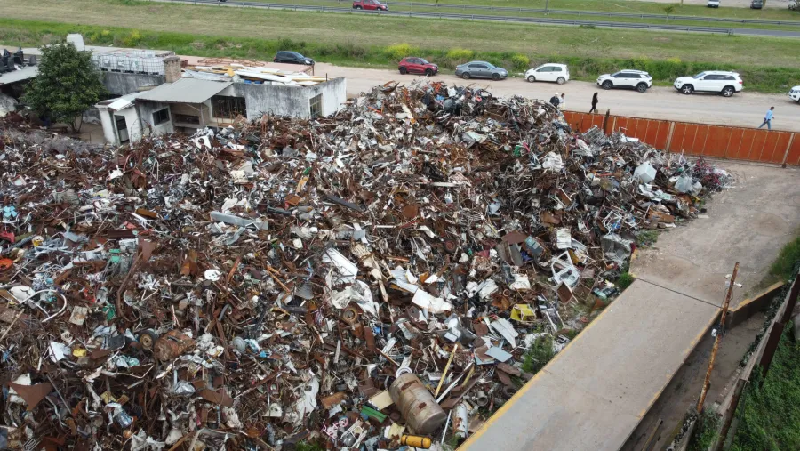 Todoni volvió a incumplir los plazos que la Justicia fijó para retirar residuos de la chatarrería