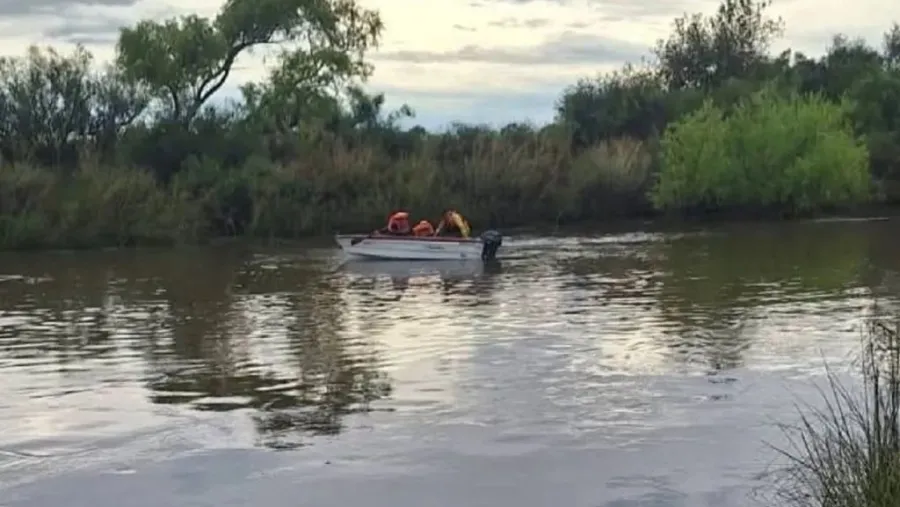 Provincia moviliza buzos y bomberos para buscar al hombre desaparecido en el norte del río Gualeguay