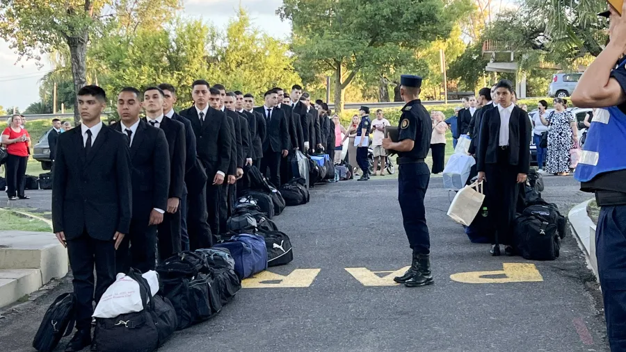 Unos 370 aspirantes inician formación federal en tres sedes para integrar la Policía de Entre Ríos