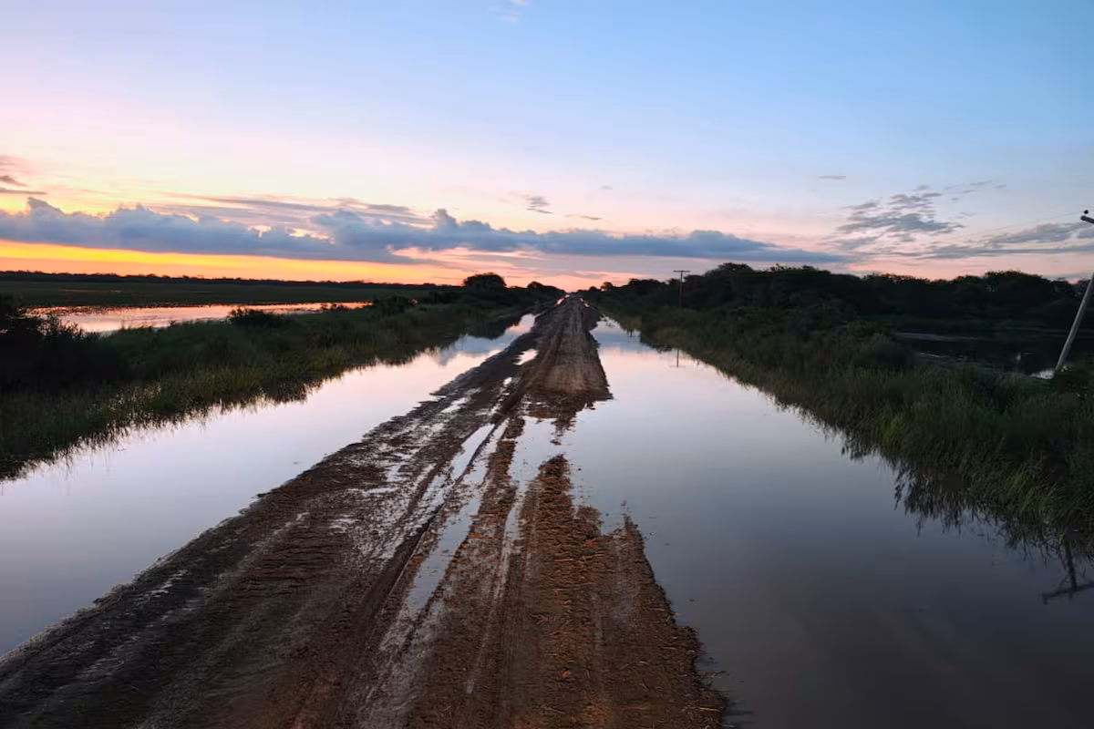 Feroces lluvias en pocos días dejan intransitables los caminos del noroeste santafesino