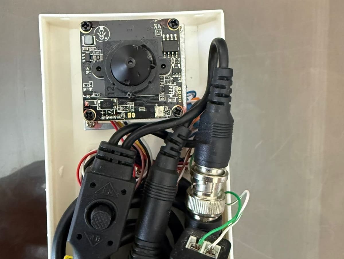 "Dispositivos de espionaje". Rogelio Frigerio denunció que halló micrófonos y cámaras en su despacho en Entre Ríos