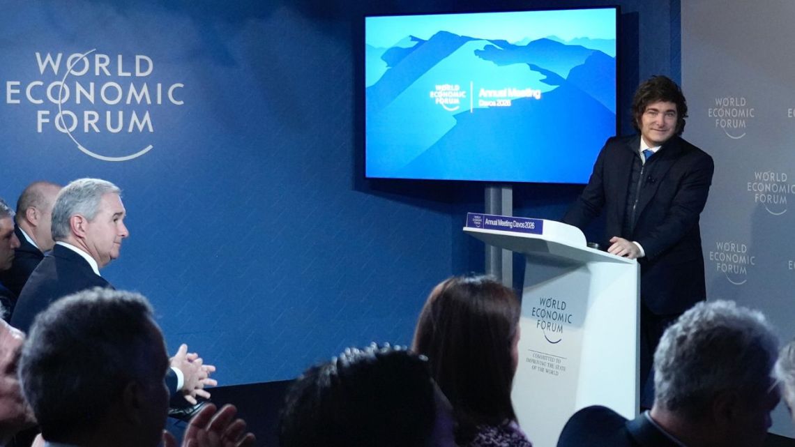 Javier Milei expone en Davos y crece la expectativa por un posible encuentro con Donald Trump