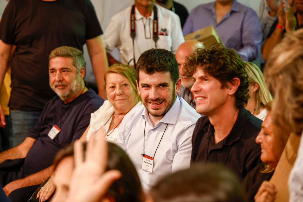 Quién es la verdadera UCR. Provincias Unidas quiere arrebatarle al bloque radical la sigla partidaria