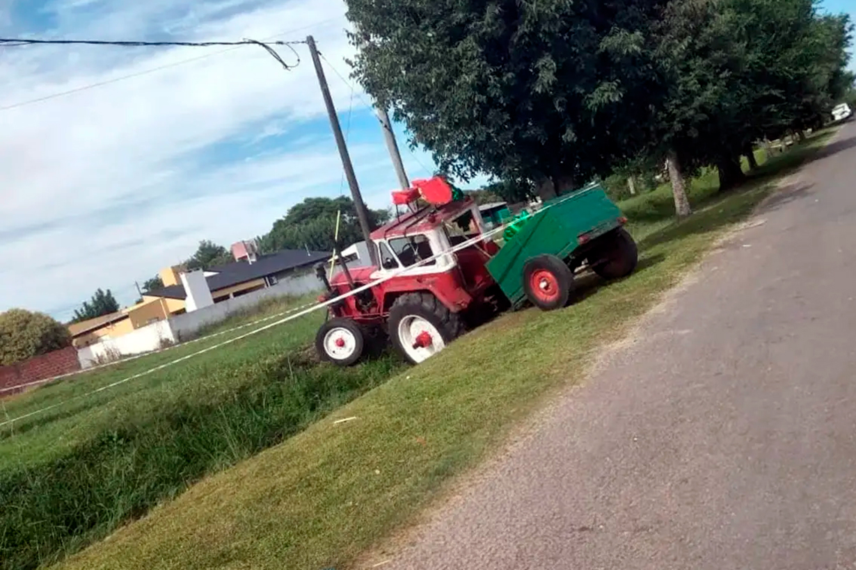 Fallecimiento en la Traktor Caravana, festivo evento de año nuevo en una aldea entrerriana