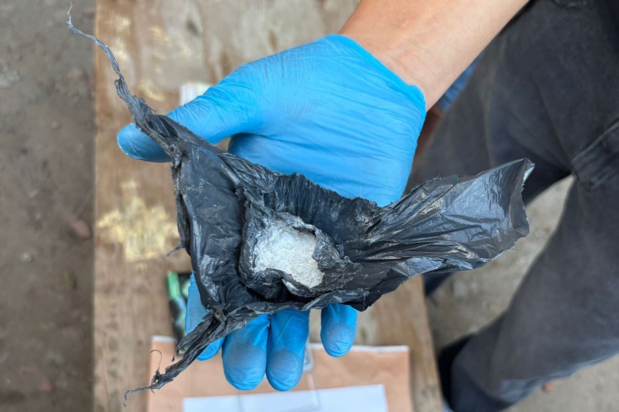 Allanamientos en Colón y Concepción del Uruguay resultan en la incautación de droga y teléfonos celulares