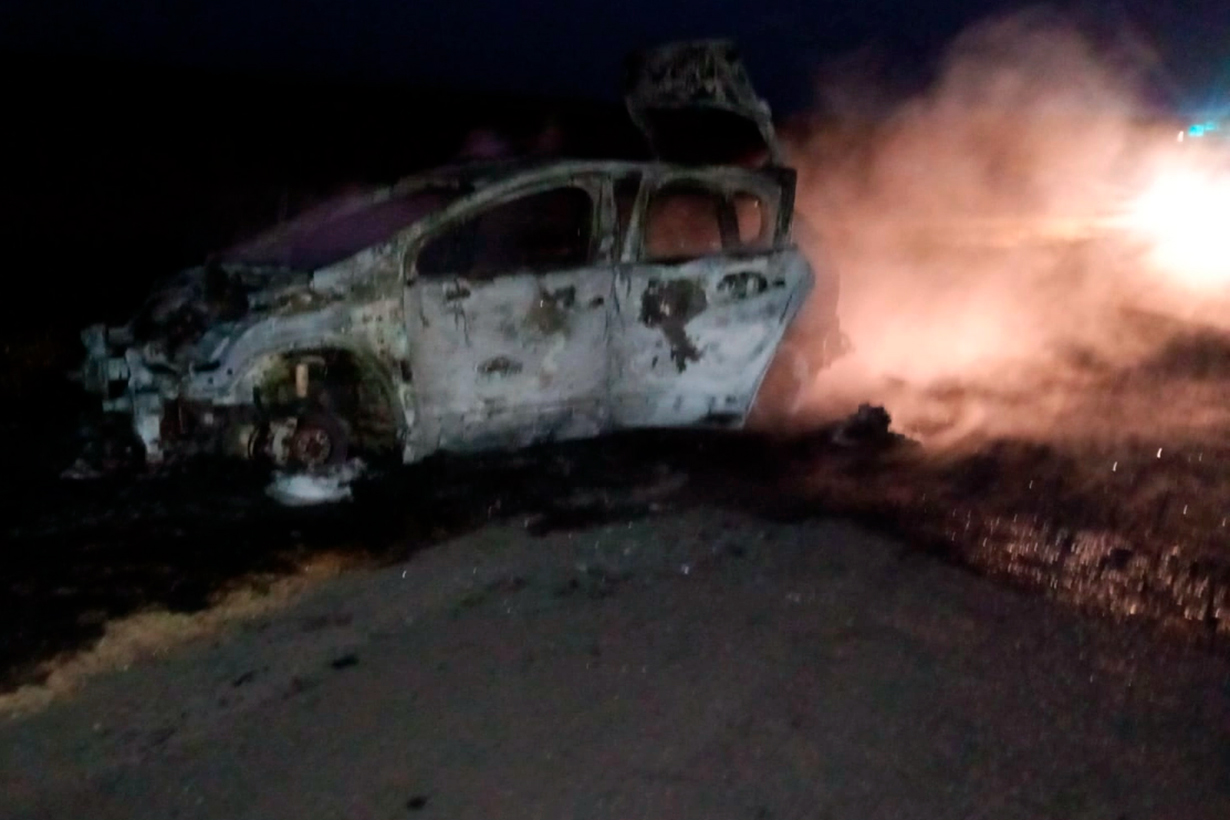 Incendio de auto en RN14 se extiende a banquina y pastizales