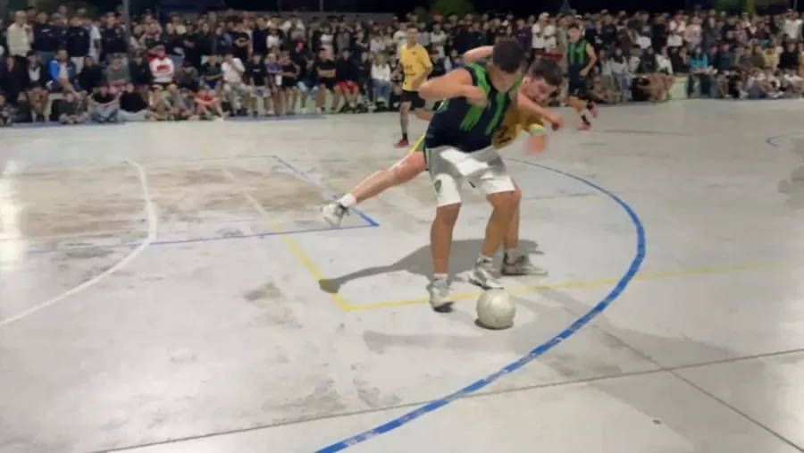 Operativo policial y municipal: suspenden partido de futsal por apuestas en el Thompson