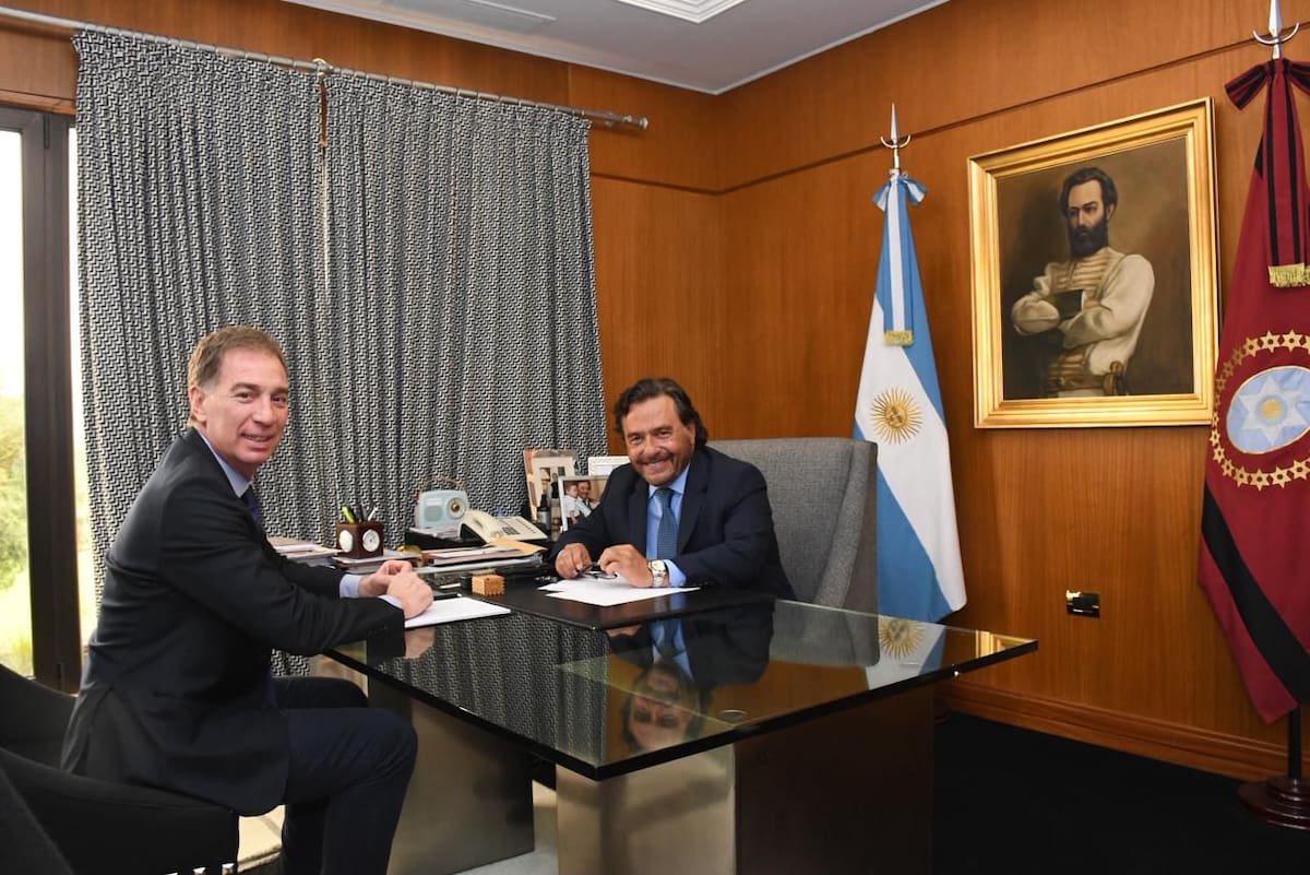 Tensión por los recursos. Santilli se pone al frente de la negociación con los gobernadores por la reforma laboral