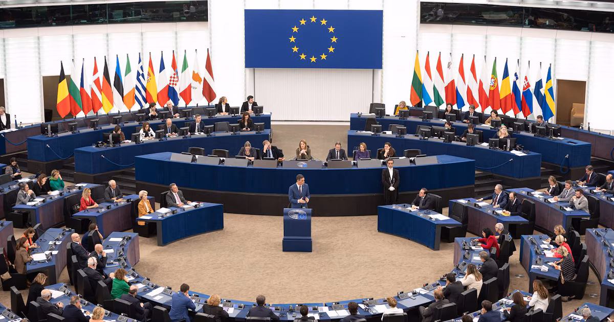 La Unión Europea examina nuevos paquetes de apoyo militar y financiero a Ucrania y define estrategia de seguridad