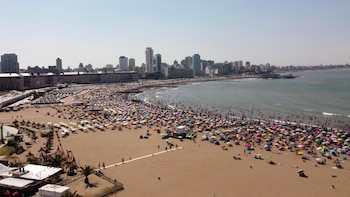 Más de 30 millones de turistas y estadías cortas: cuáles fueron los destinos más visitados en el verano 2026