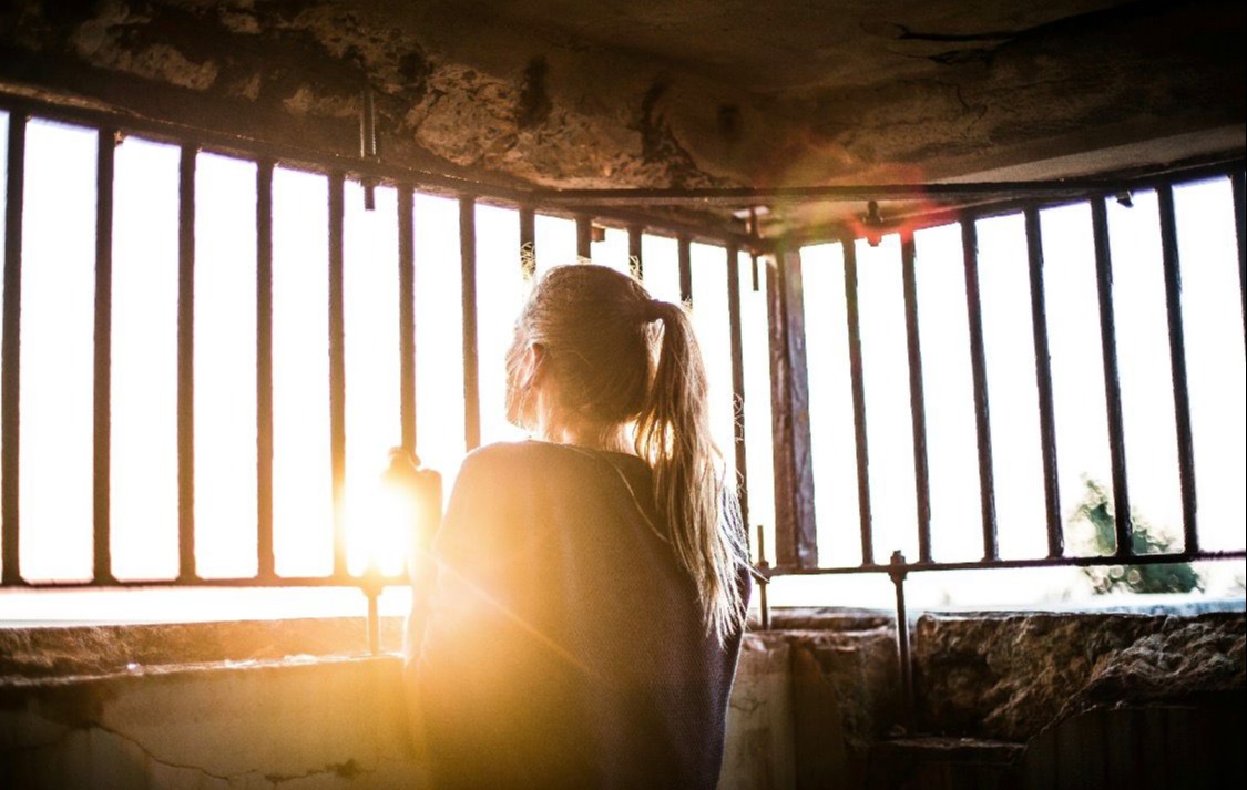 Gravísima denuncia en el COPNAF: hablan de consumo, encuentros por dinero y reiterados reclamos sin respuesta en una residencia estatal