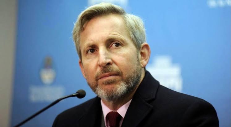 Frigerio exigió explicaciones por la contradicción entre Ambiente y Minería en un negocio multimillonario