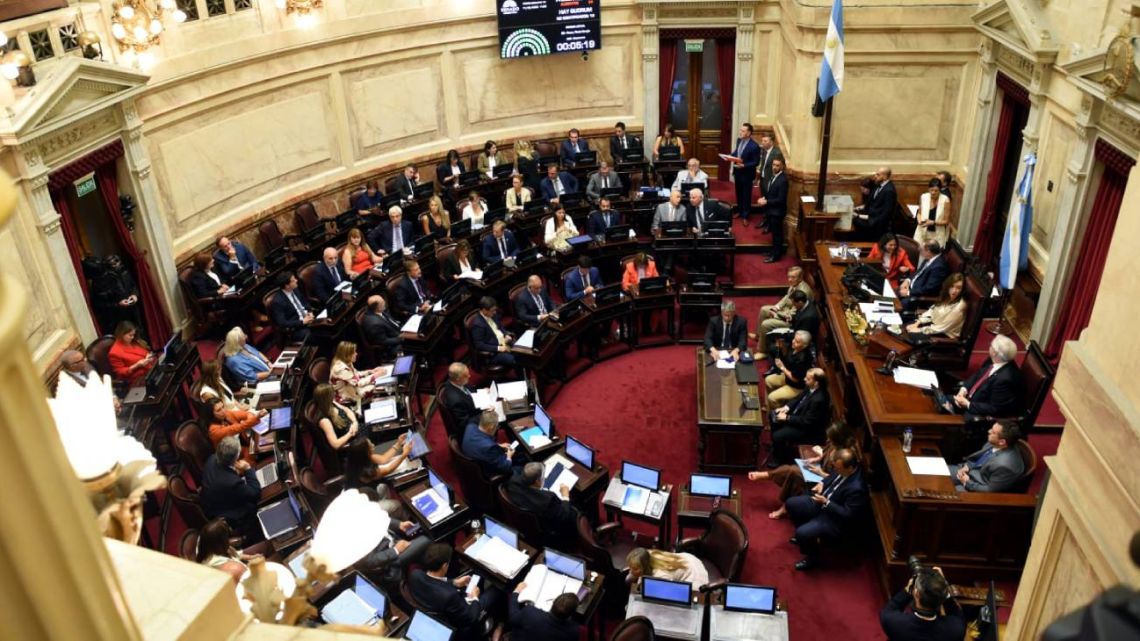 Licencias por enfermedad: si Diputados aprueba la reforma laboral, dejarán de pagar el 100% del salario