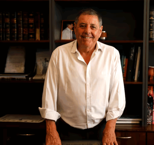 De Ángeli seguirá cobrando como empleado en el Senado