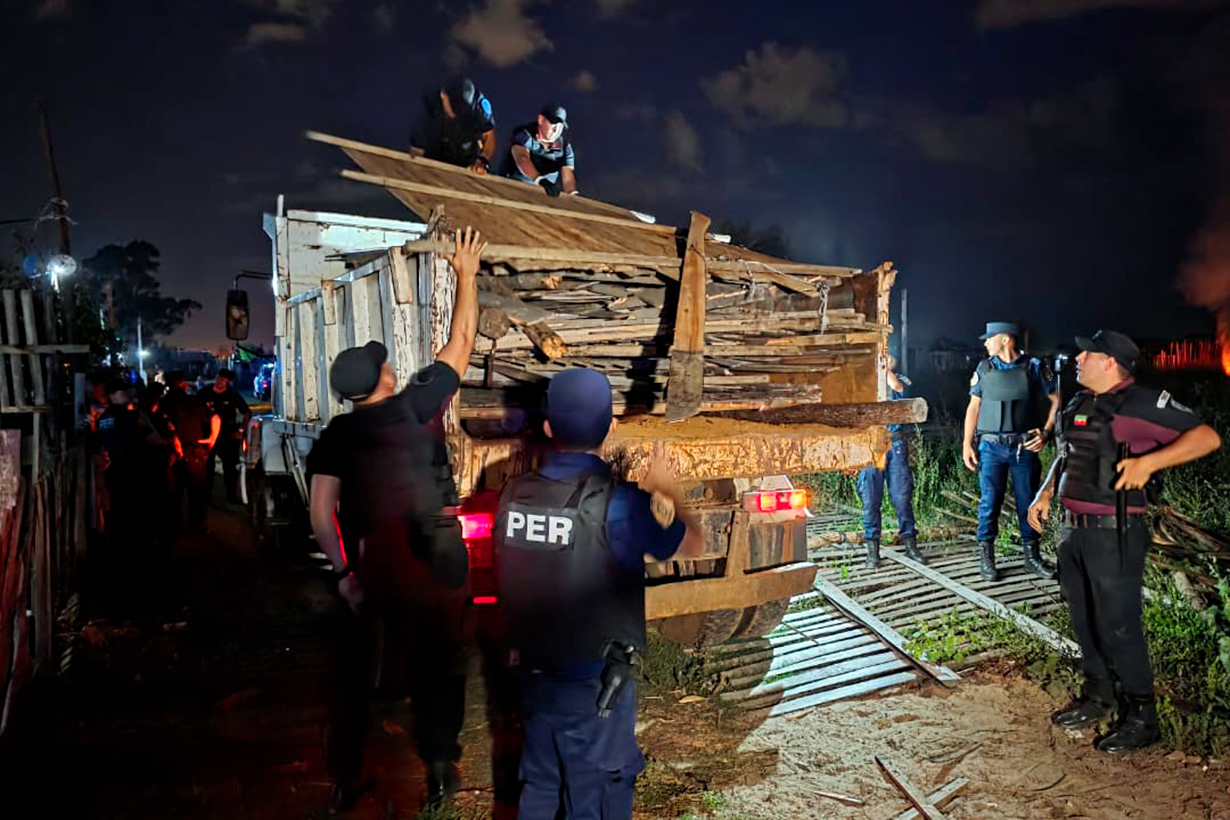 Ponen fin a la venta ilegal de terrenos municipales y desmantelan casillas de venta de drogas