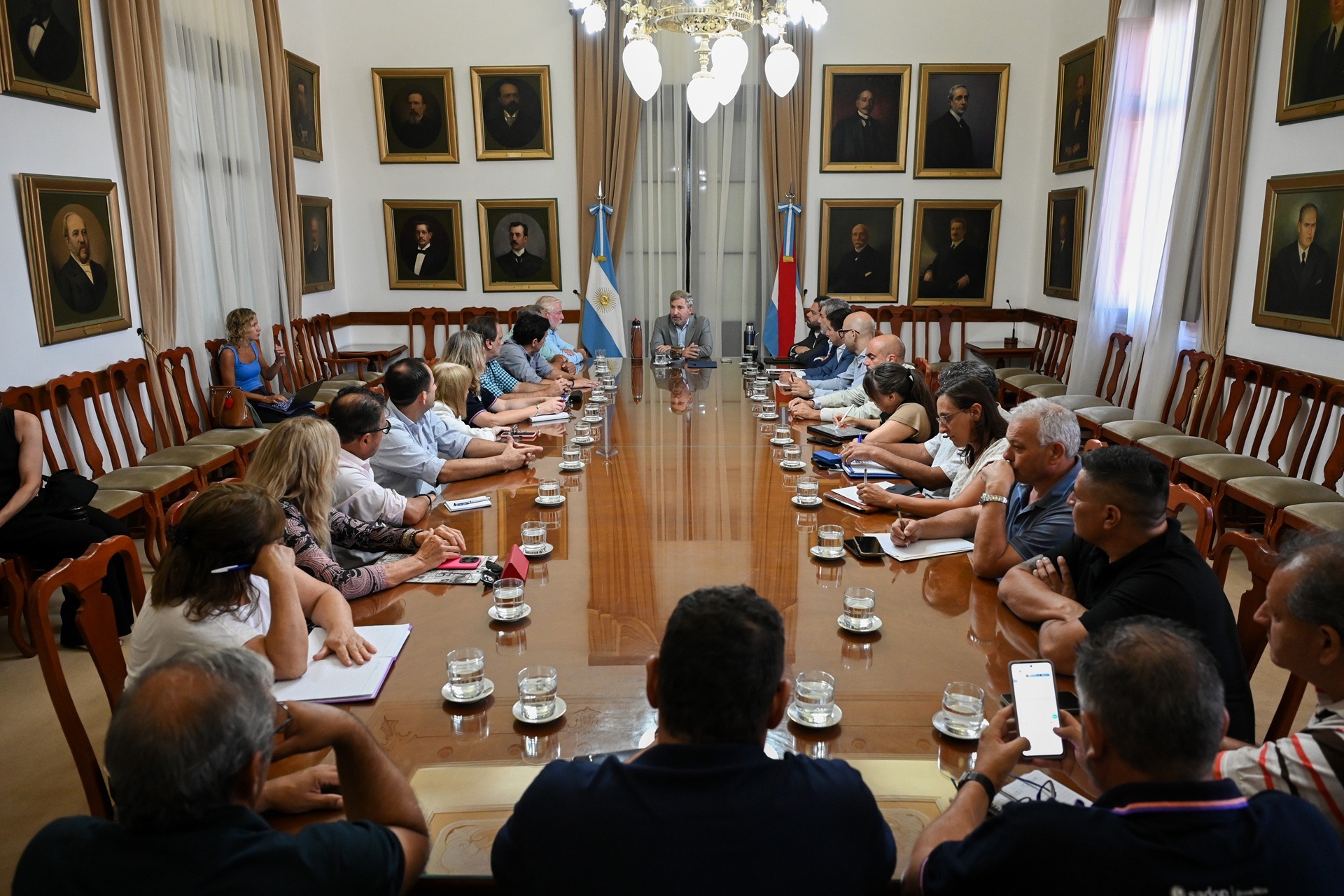 Frigerio abrió la discusión de la reforma jubilatoria: edad de retiro y el costo del sistema, en el centro del debate