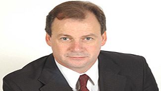 Bordet: “Vamos a respetar el derecho de pedir la interrupción del embarazo”