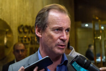 Tarifazo: Bordet le pide a los intendentes que también bajen las tasas