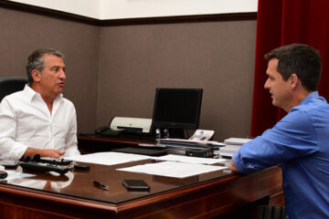 Urribarri y Cresto se mostraron y hablaron de unidad