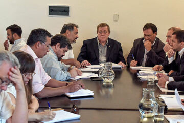 Gobierno llevó la misma oferta salarial y estatales la rechazaron