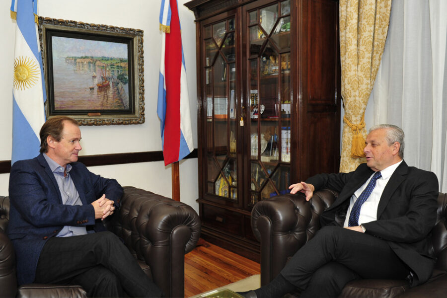 Bordet y Lauritto muestran cercanía