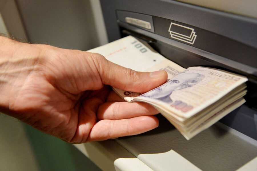 El miércoles comienza el pago de sueldos a estatales