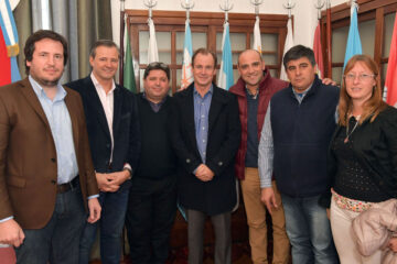 Bordet y Bahl se muestran juntos con inversión en educación