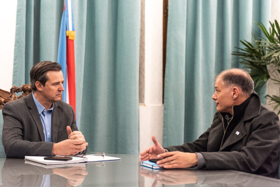 Bahl se muestra activo por los recortes en la UNER