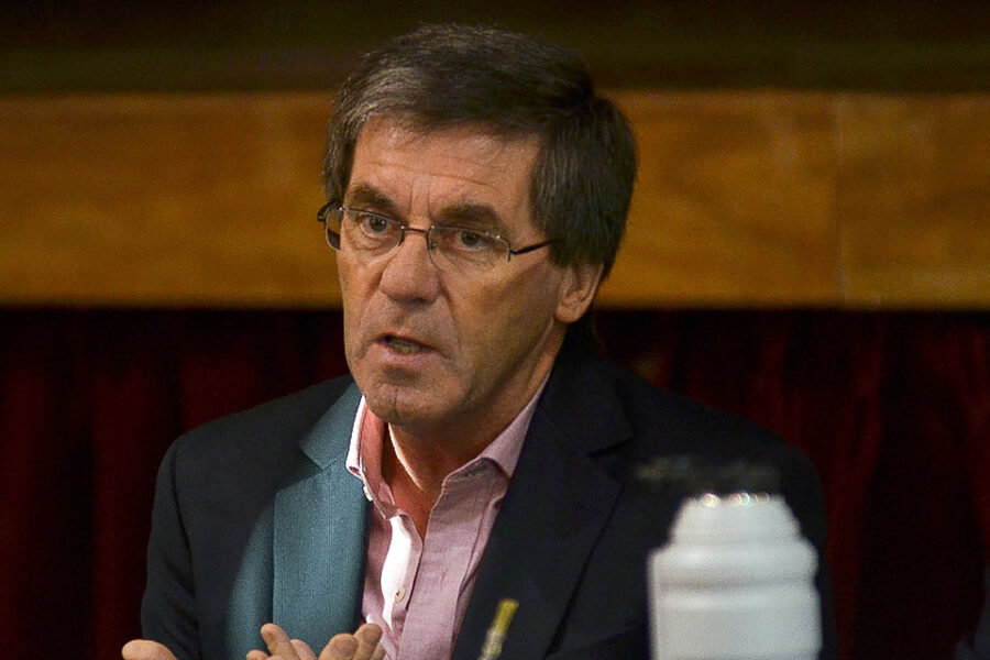 Gobierno ratificó convocatoria a docentes pero rechazó plazos