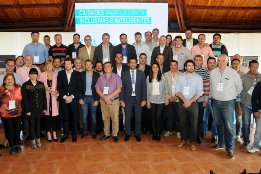 Intendentes justicialistas de la Región Centro debatieron sobre ciudades inteligentes (asistieron entrerrianos)