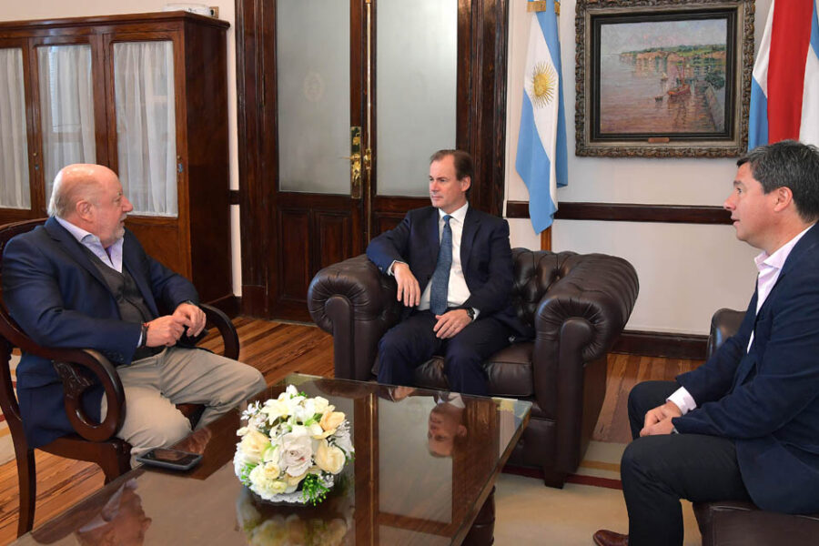 Busti destacó las cuentas de Bordet ante la crisis nacional