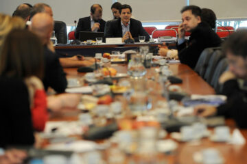 Apuran las últimas negociaciones para poder darle dictamen este martes al Presupuesto (peronistas entrerrianos podrían dar quórum)