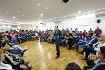 Bordet habló con jóvenes de unir y renovar el peronismo