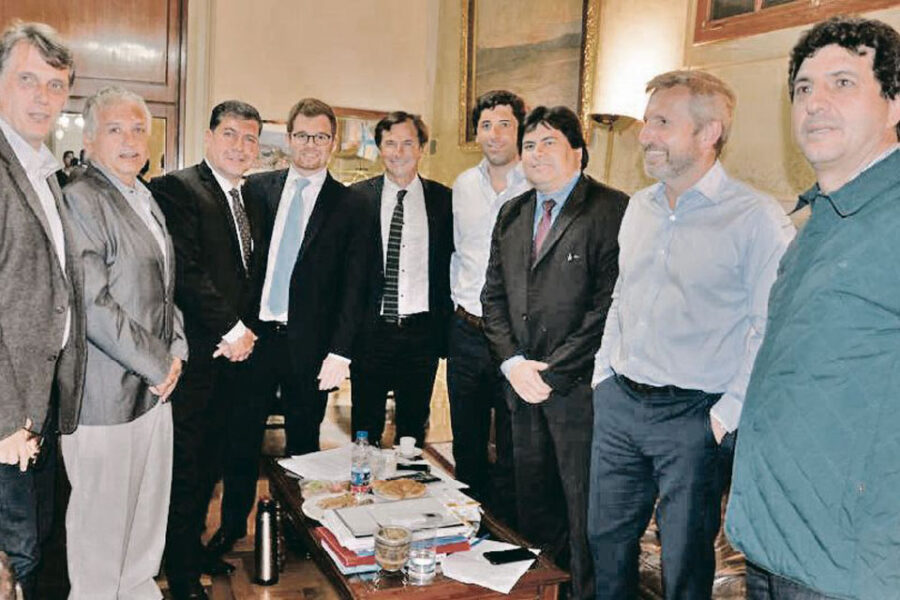 Gobiernos PJ cosechan frutos de respaldo al Presupuesto de Macri (qué recibió Entre Ríos)