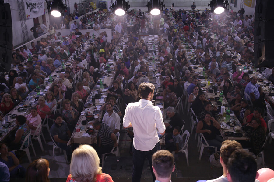 Gainza cerró el año mostrando su convocatoria