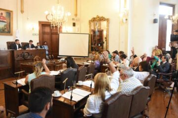 Cambiemos y el massismo aprobaron el presupuesto de Varisco