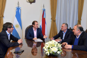 Destacan cumplimiento con municipios durante la crisis nacional