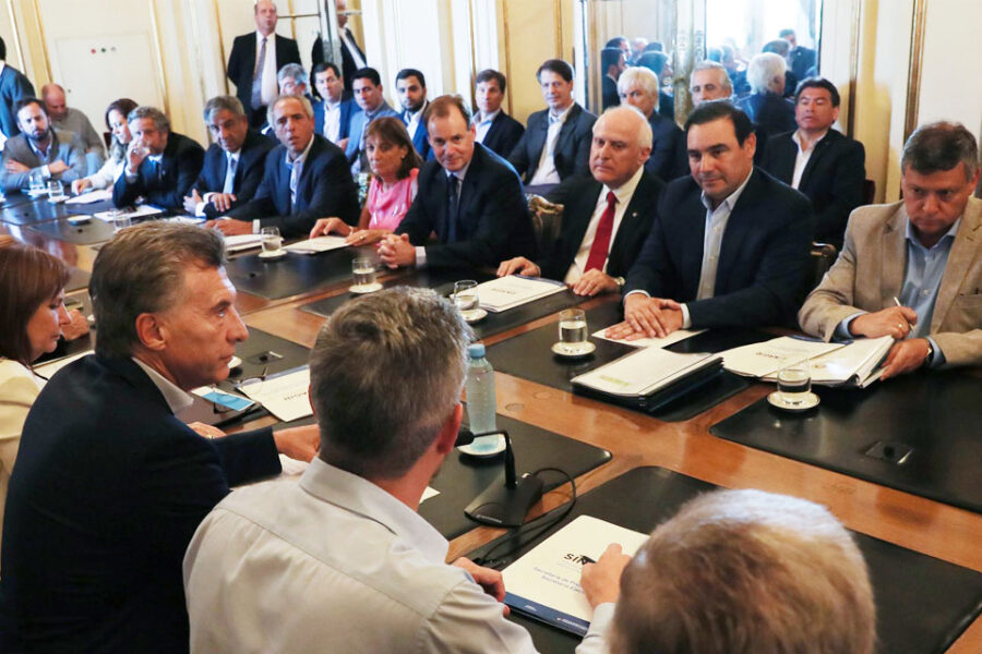 Bordet suma gobernadores para el reclamo a Macri