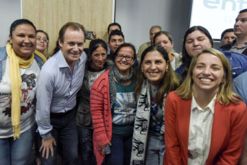 Bordet y Stratta entregaron aportes a organizaciones