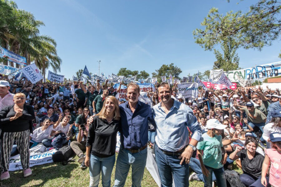 Bordet bendijo a Bahl en un encuentro con jóvenes