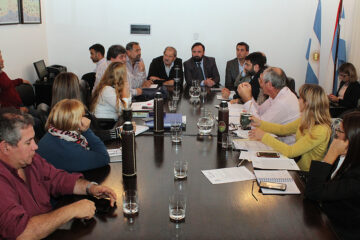 Oficial: gobierno y estatales acordaron y cerraron paritaria